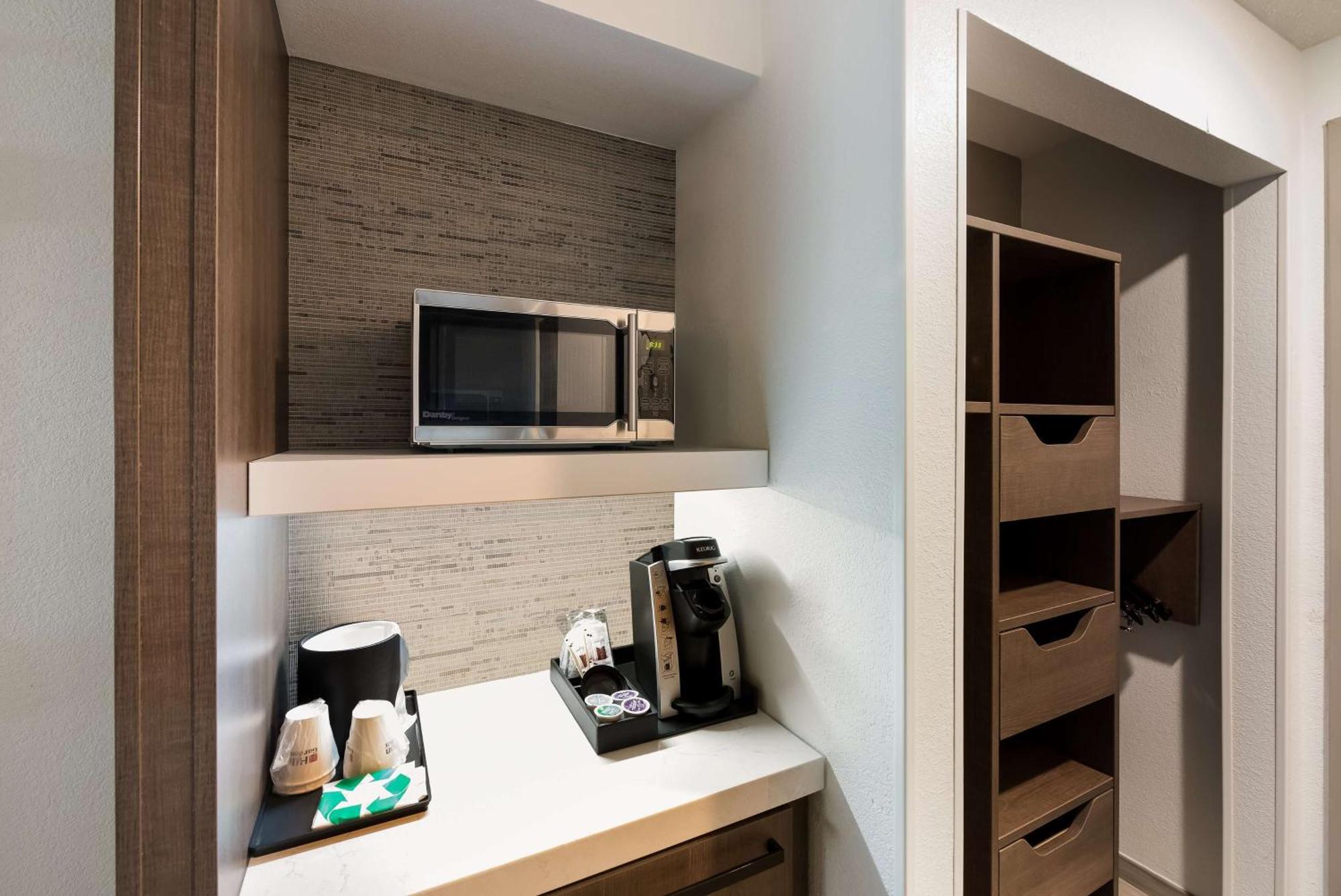 Hilton Garden Inn Columbus/גרוב סיטי מראה חיצוני תמונה