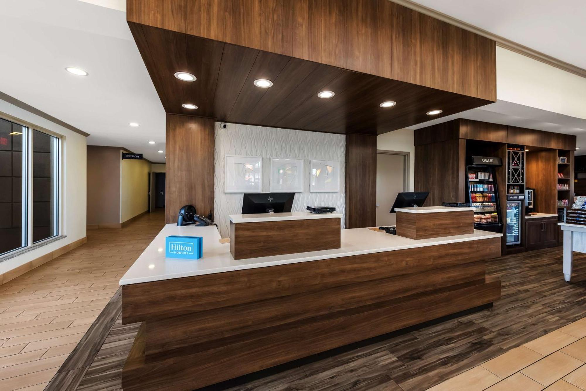 Hilton Garden Inn Columbus/גרוב סיטי מראה חיצוני תמונה